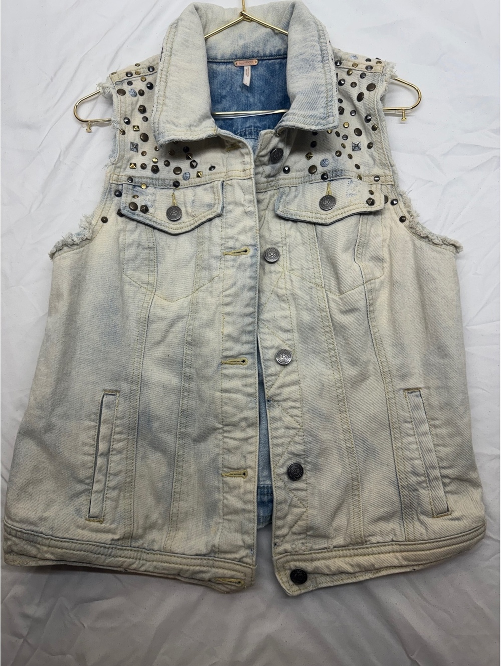 Free People tate Studded Denim Vest - Acid Wash cotton Distressed Biker Sz small
